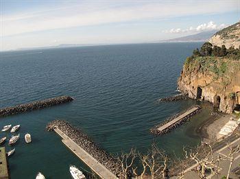 Cosmomare Hotel Piano di Sorrento Via Ripa di Cassano, 43