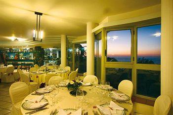 Hotel Villaggio Stromboli Ricadi Localita Torre Marino