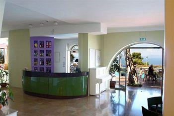 Art Hotel Gran Paradiso Sorrento Via Catigliano 9