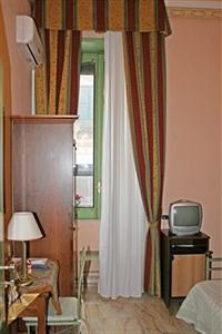 Posta Hotel Siracusa Via Trieste 33