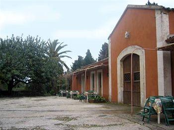 Villa Lucia Hotel Siracusa Trav. Mondello, 1 - C.da Isola