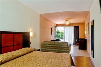 Holiday La Marca Hotel Villorba Via Roma 104