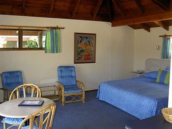 Pacific Harbour Lodge Tairua 223 Main Road