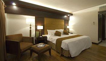 Waterfront Airport Hotel Lapu-Lapu City 1 Airport Road