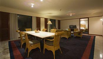 Waterfront Airport Hotel Lapu-Lapu City 1 Airport Road