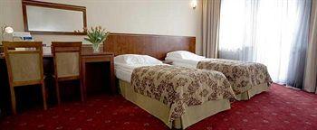 Promenada Hotel Bialobrzegi Spacerowa 35