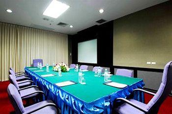 Princeton Park Suites Bangkok 3 Mitmaitri Road Din Daeng District