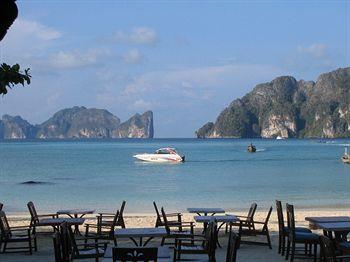 Bay View Resort Phi Phi Island Hotel 69/1 Moo 7, Laem Hin Beach