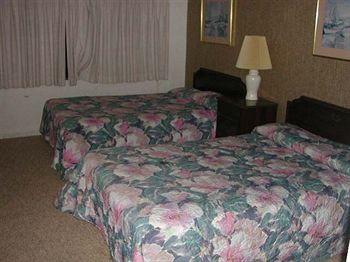 Cozy Crest Motel & Apartments Wildwood Crest 7210 Seaview Avenue