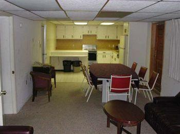 Cozy Crest Motel & Apartments Wildwood Crest 7210 Seaview Avenue