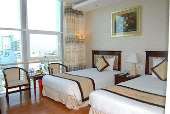 Sunriver Hotel Da Nang 132-134-136 Bach Dang Street