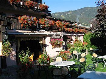 Auberge Le Beau Site Les Houches Rue de l'Eglise