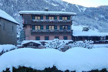 Auberge Le Beau Site Les Houches Rue de l'Eglise