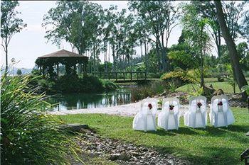 Lake Weyba Cottages Noosa 79 Clarendon Road