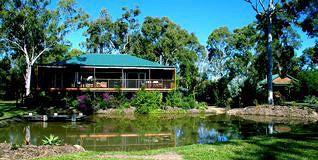 Lake Weyba Cottages Noosa 79 Clarendon Road