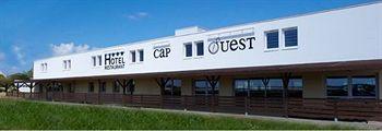 Cap Ouest Hotel Plouescat Route de Brest Pont Christ