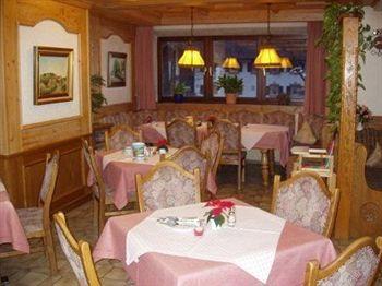 Hotel Gasthof Zum Dragoner Peiting Ammergauer Strasse 11+16