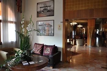 Hermitage Hotel Poggio a Caiano Via Ginepraia 112