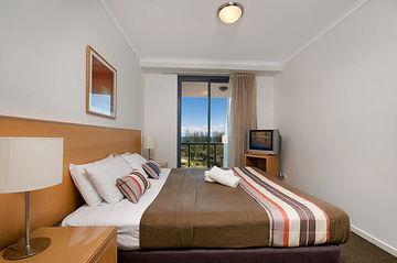 Swell Resort Gold Coast 1 Ocean Street (Cnr Highway) Burleigh Heads