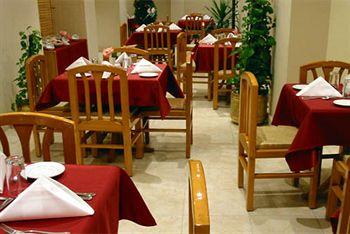 Royal House Hotel Luxor Al Mahad El Deni Street