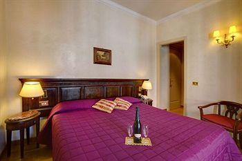 Cinquantatre Hotel Rome Via di San Basilio 53