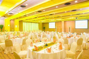 Jazzotel Hotel Bangkok 514 Ramkamheng 39 Prachautit Road Wangtongrang