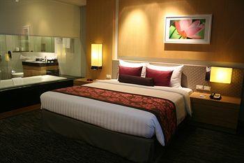 Best Western Premier Amaranth Suvarnabhumi Airport hotel Bang Phli 68 Moo 2 Kingkaew Road Rachatheva