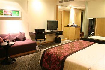 Best Western Premier Amaranth Suvarnabhumi Airport hotel Bang Phli 68 Moo 2 Kingkaew Road Rachatheva