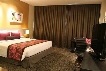 Best Western Premier Amaranth Suvarnabhumi Airport hotel Bang Phli 68 Moo 2 Kingkaew Road Rachatheva