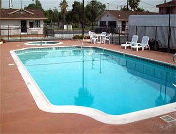 Super 8 Motel Buena Park 7800 Crescent Avenue