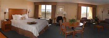 Hampton Inn Lake Havasu City 245 London Bridge Road