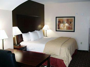 Quality Inn Macon 4630 Chambers Rd.