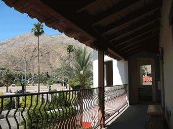 Pepper Tree Inn Palm Springs 622 North Palm Canyon Drive