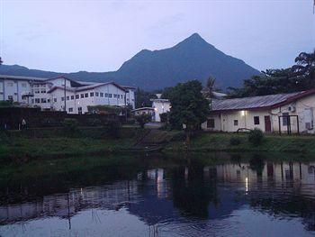 Minotel Seme Beach Hotel Limbe Mile 11 Route d Idenau