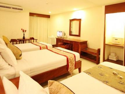 JP Villa Hotel Pattaya 185/33 Moo 6 Soi Phothisan Tambon Naklue Banglamung