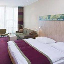 Movenpick Hotel Frankfurt City Den Haager Strasse 5