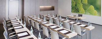 Movenpick Hotel Frankfurt City Den Haager Strasse 5