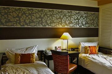 Vivere Hotel Muntinlupa 5102 Bridgeway Ave., cor. Asean Drive, Filinvest Corporate City, Alabang