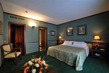 Hermitage Hotel Milan Via Messina 10