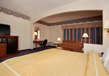 Comfort Suites Abilene 3165 S. Danville Dr.