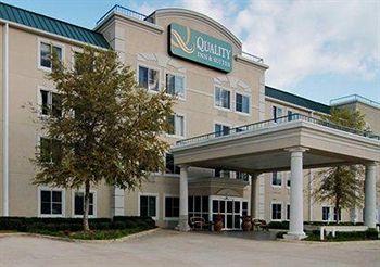 Quality Inn And Suites Bossier City 2717 Village Lane