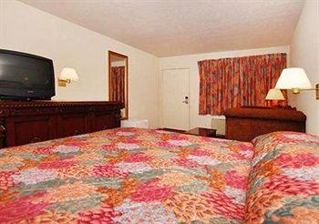 Rodeway Inn Magic Mountain Castaic 31558 Castaic Rd.