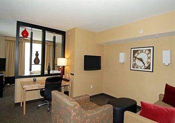 Cambria Suites Ft. Lauderdale Airport South & Cruise Port 141 SW 19th Court