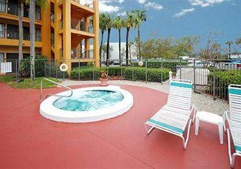 Comfort Suites Deerfield Beach 1040 E Newport Center Dr