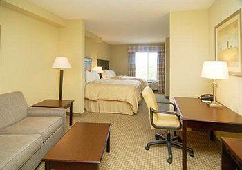 Comfort Suites Foley 150 West Riviera Blvd.