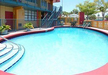 Econo Lodge Inn And Suites Fort Lauderdale 2949 N. Federal Hwy