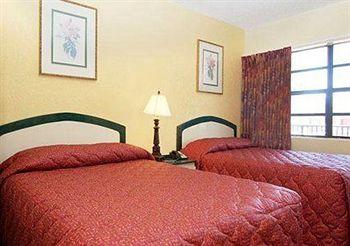 Econo Lodge Inn And Suites Fort Lauderdale 2949 N. Federal Hwy