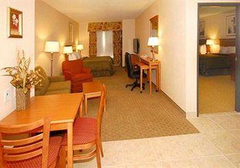 Comfort Suites Glendale (Arizona) 9824 W Camelback Rd