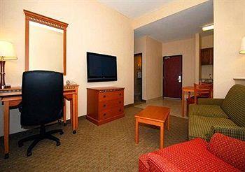 Comfort Suites Goodyear 15575 W. Roosevelt St