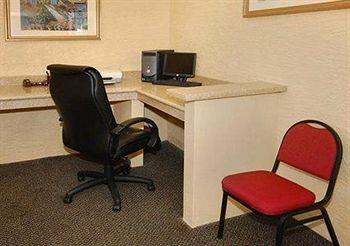 Quality Inn and Suites Goodyear 950 N. Dysart Road